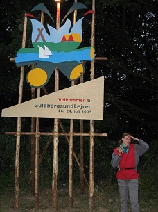 Aftenstemning ved teltet